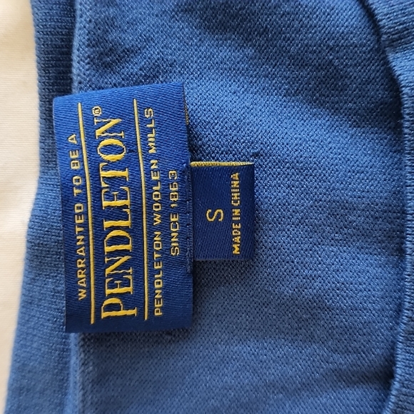 Pendleton pullover - Picture 2 of 3